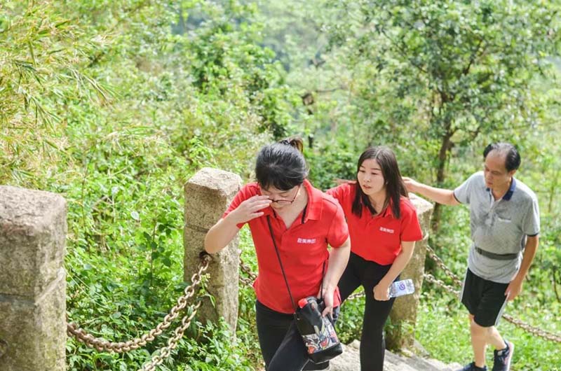 塘朗山攀登之行